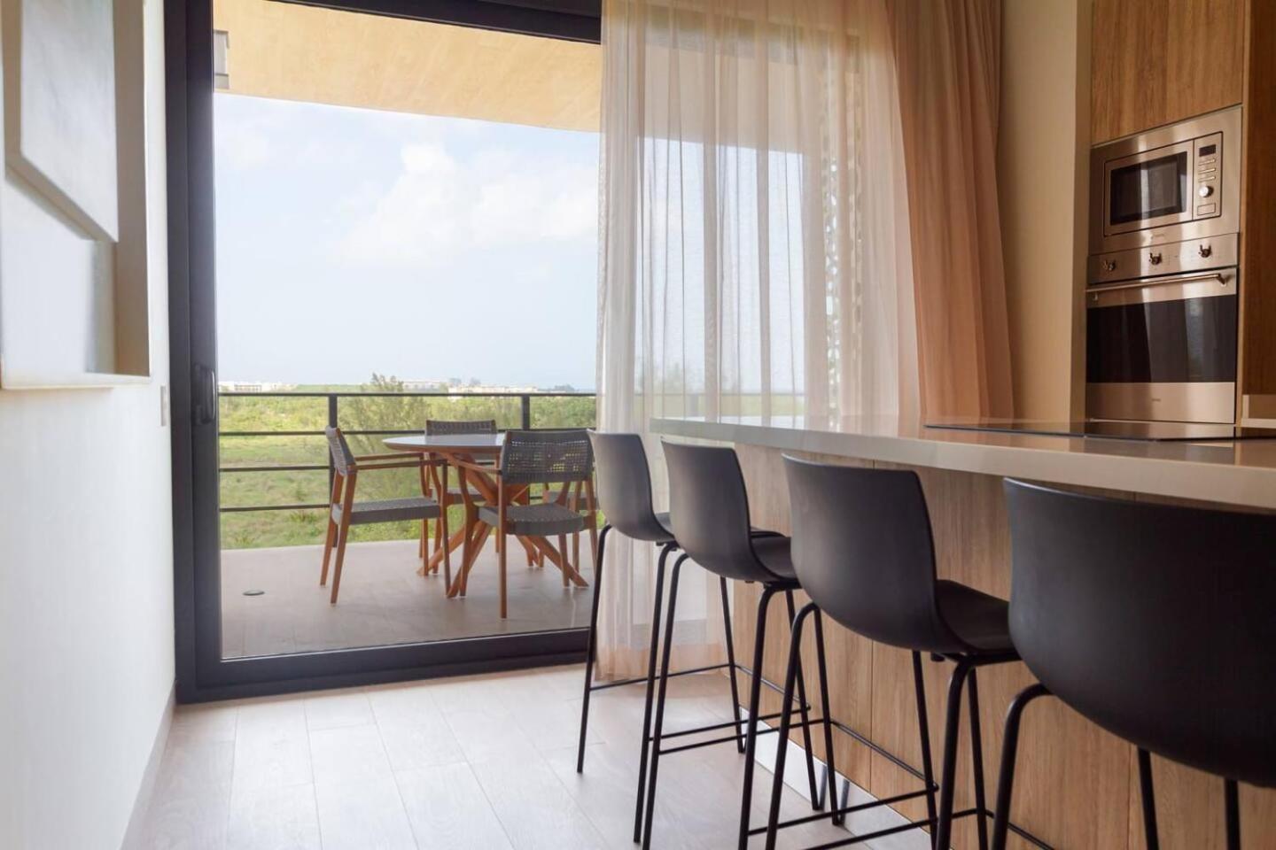 Luxury 2br 2ba, Ocean View, 200m From Apartamento
